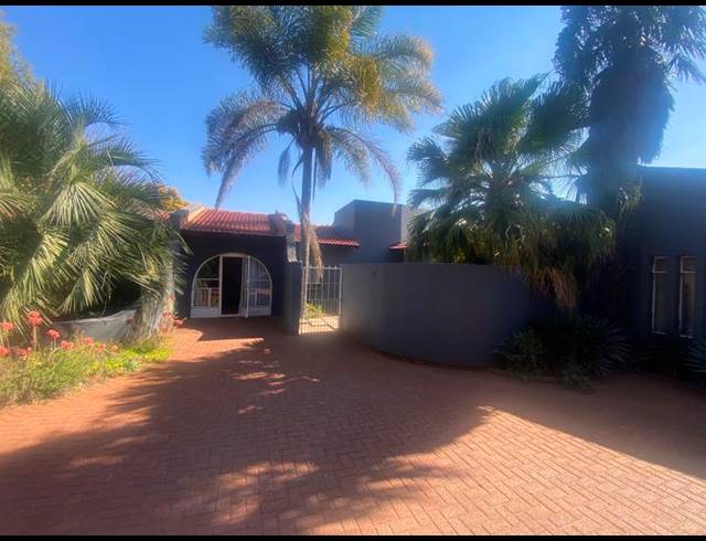 4 BEDROOM HOUSE FOR SALE IN KANONKOP